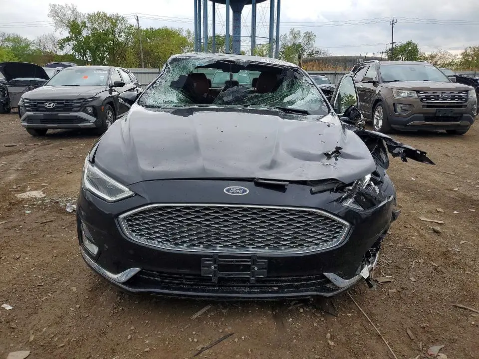 2019 FORD FUSION TITANIUM  