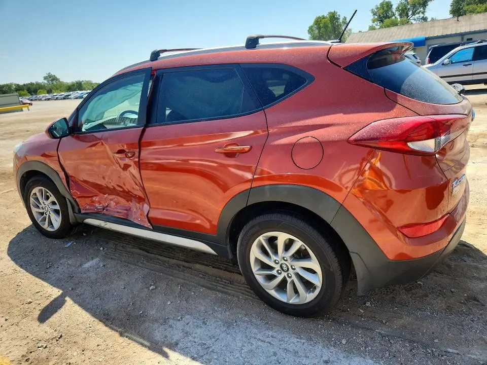 2017 HYUNDAI TUCSON SE  