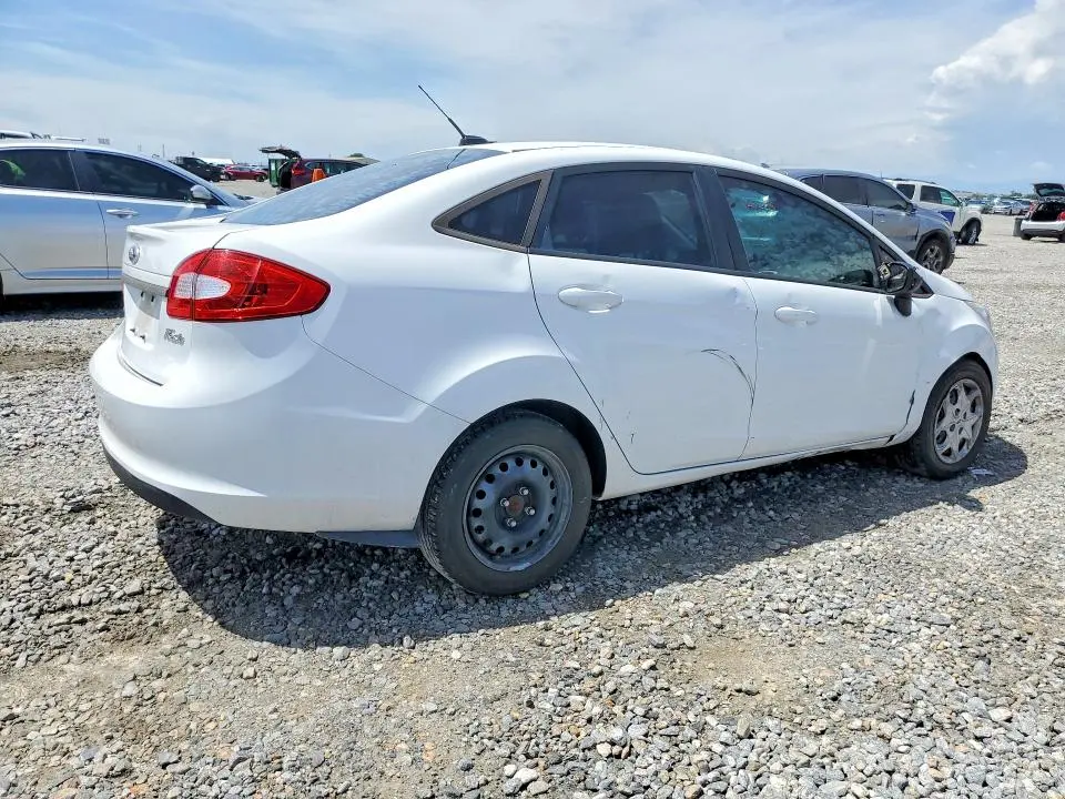 2013 FORD FIESTA SE  