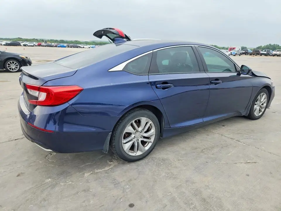 2018 HONDA ACCORD LX  