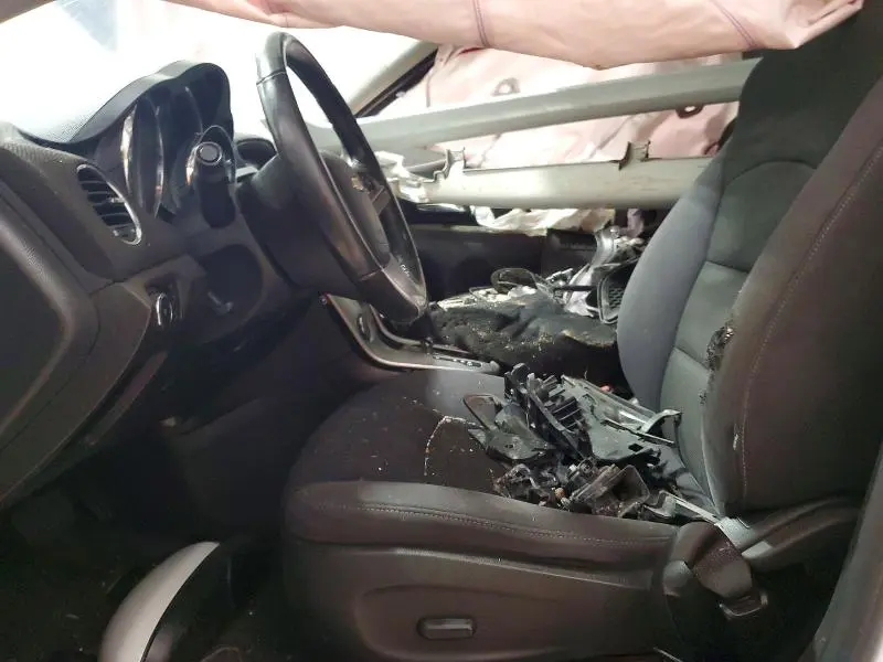 2012 CHEVROLET CRUZE LT  