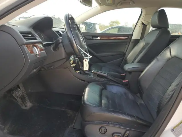 2013 VOLKSWAGEN PASSAT SEL  