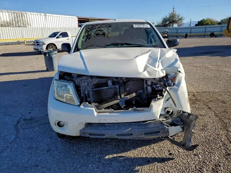 2014 NISSAN FRONTIER S  