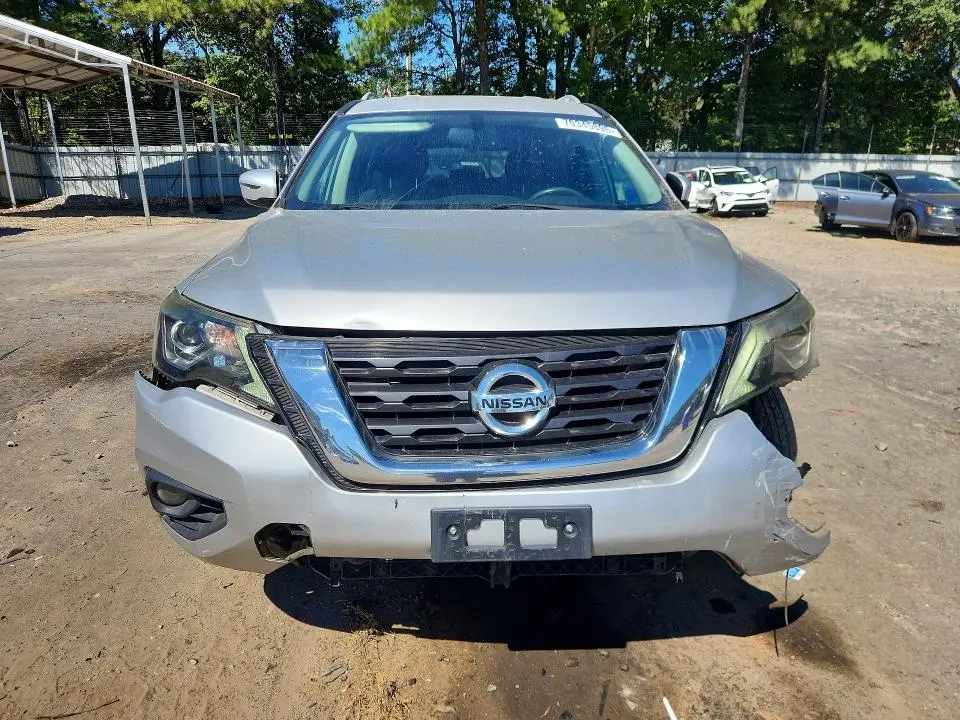 2017 NISSAN PATHFINDER SV  