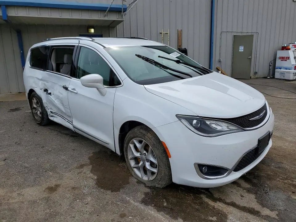 2019 CHRYSLER PACIFICA TOURING L  