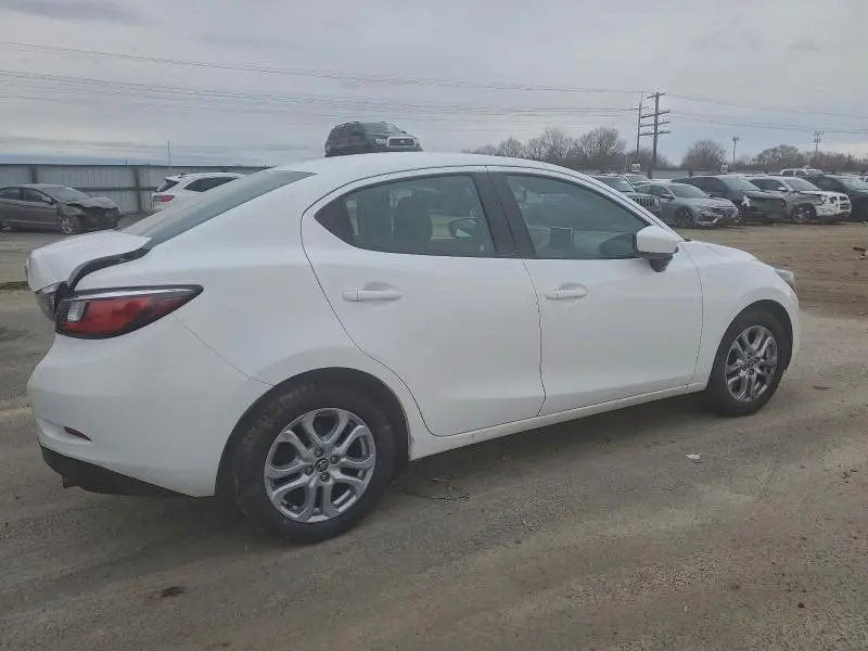 2018 TOYOTA YARIS IA   