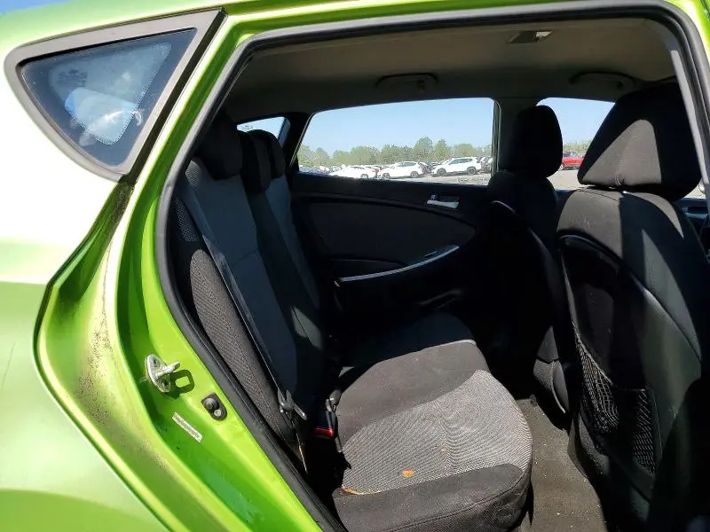 2012 HYUNDAI ACCENT GS  
