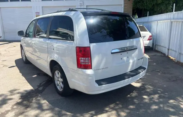 2010 CHRYSLER TOWN & COUNTRY TOURING  