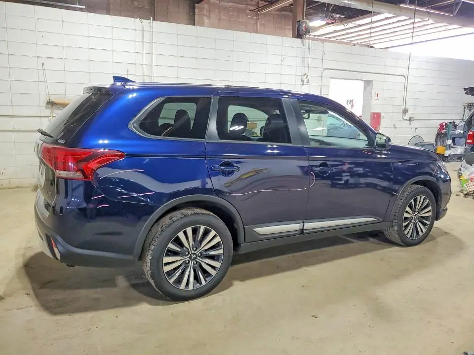 2020 MITSUBISHI OUTLANDER SE  