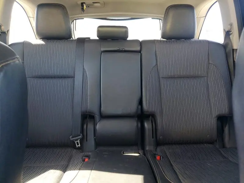 2016 TOYOTA HIGHLANDER LE PLUS  