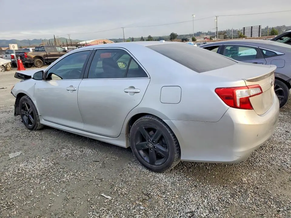 2012 TOYOTA CAMRY BASE  