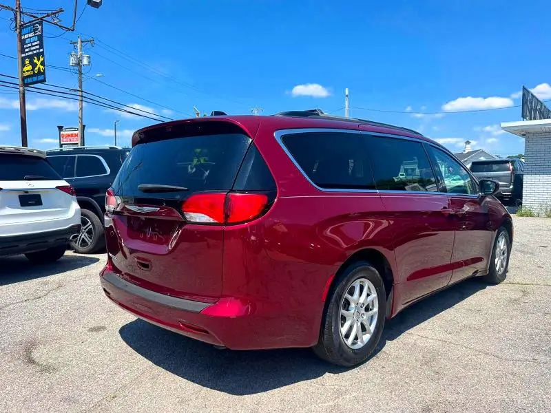 2021 CHRYSLER VOYAGER LXI  
