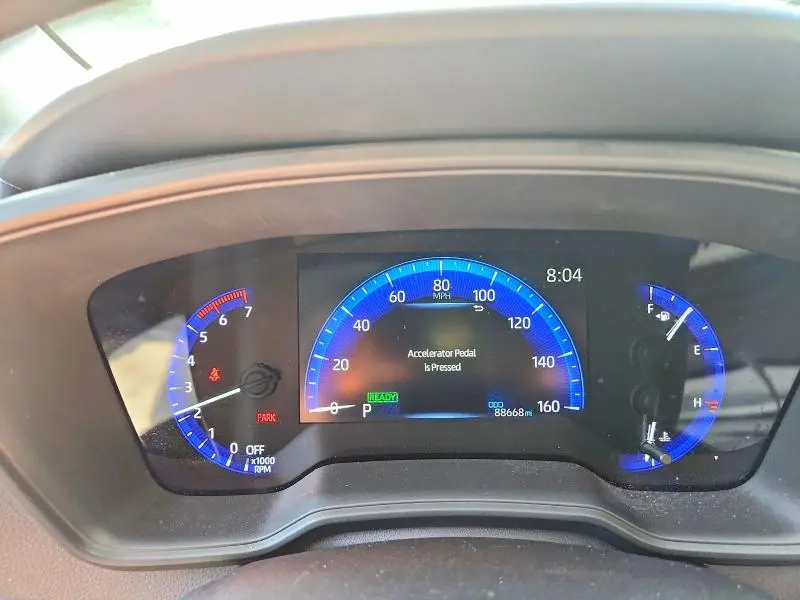 2021 TOYOTA COROLLA LE  
