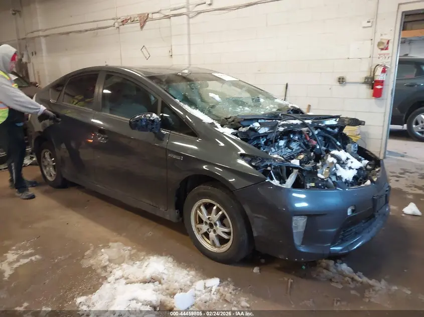 2013 TOYOTA PRIUS THREE