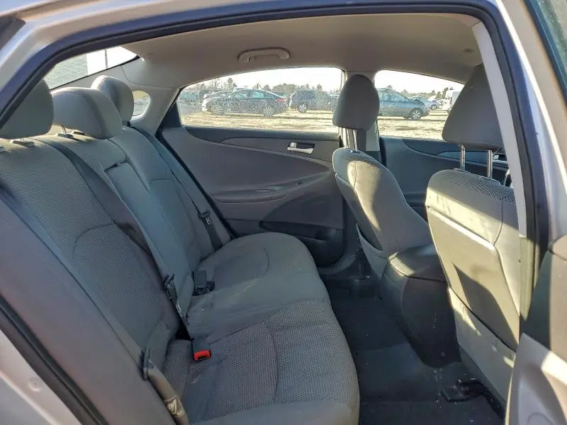 2011 HYUNDAI SONATA GLS  