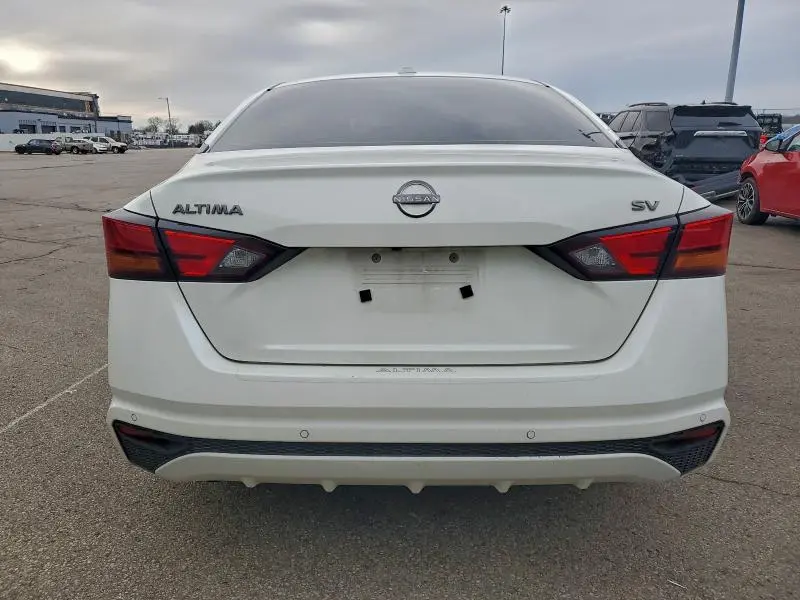 2024 NISSAN ALTIMA SV  