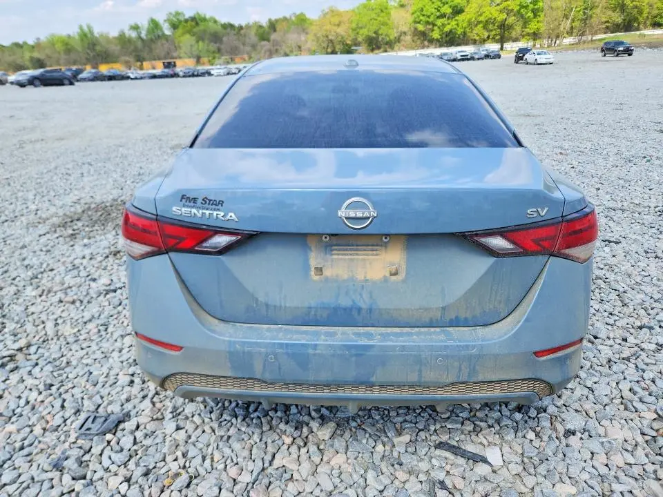 2024 NISSAN SENTRA SV  