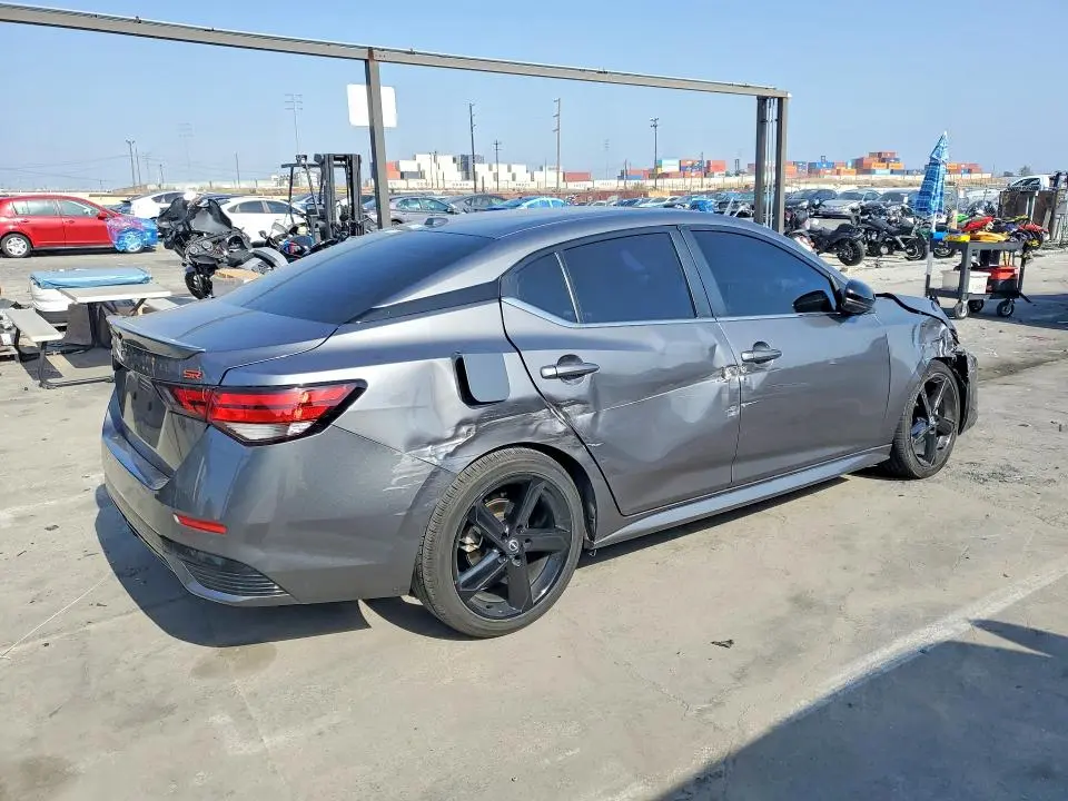 2024 NISSAN SENTRA SR  