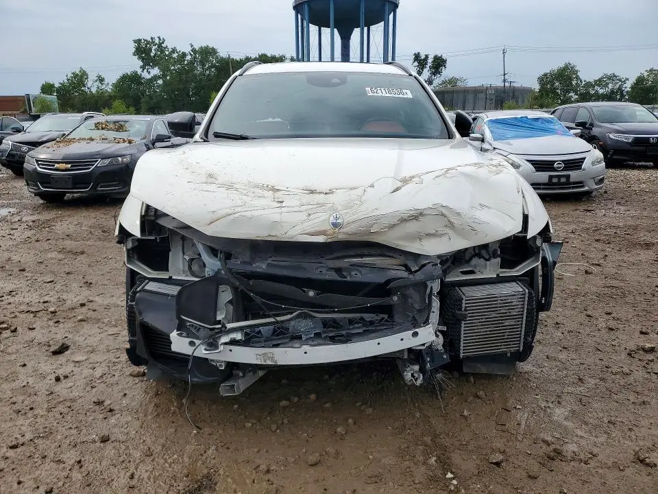 2022 MASERATI LEVANTE BASE  