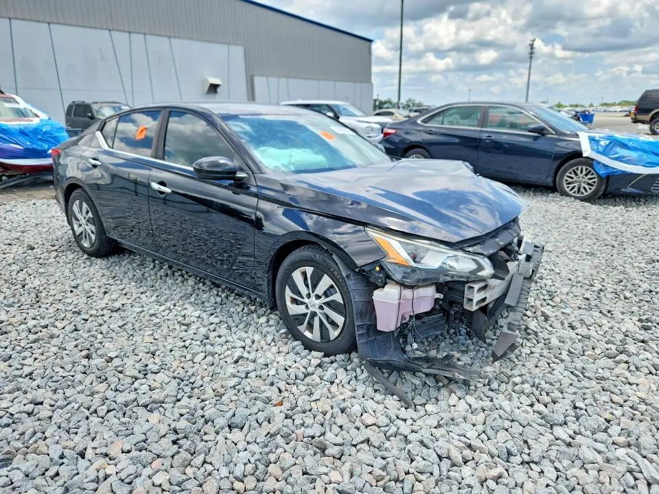 2020 NISSAN ALTIMA S  