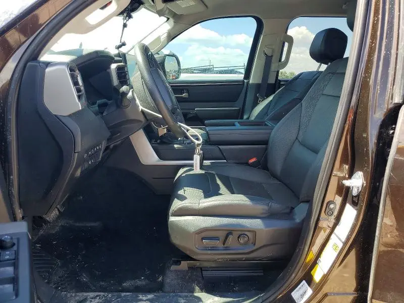 2024 TOYOTA TUNDRA CREWMAX LIMITED  