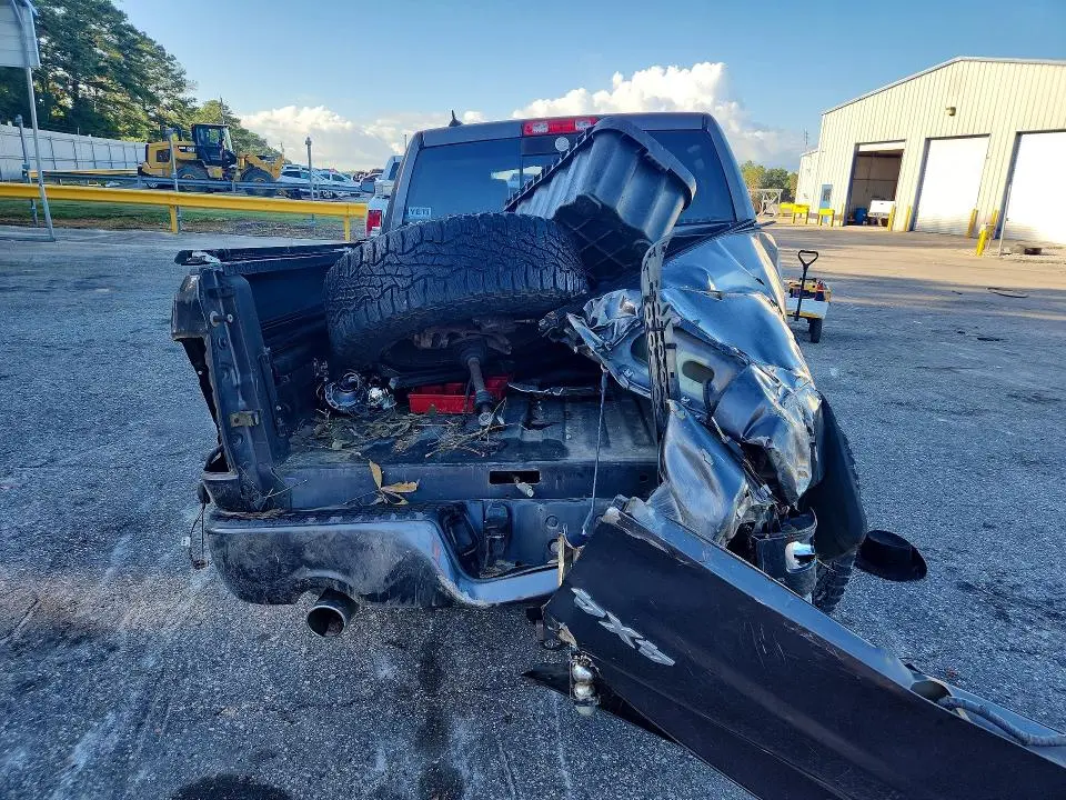 2015 RAM 1500 SPORT  
