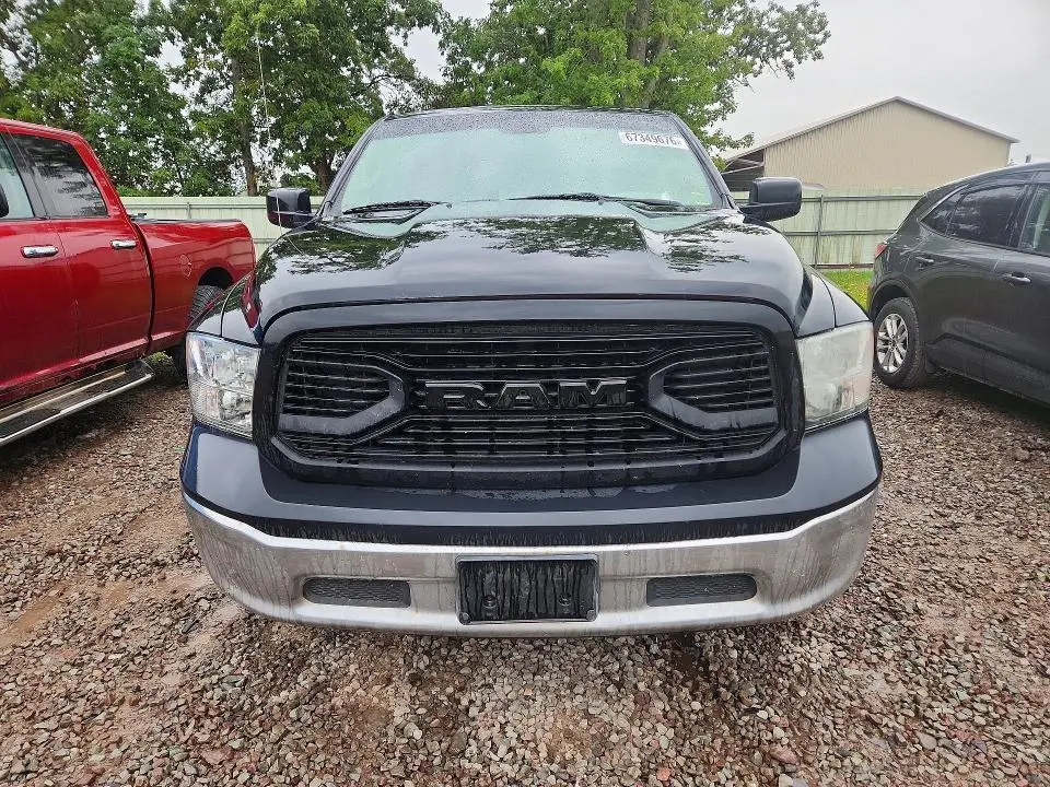 2018 RAM 1500 SLT  