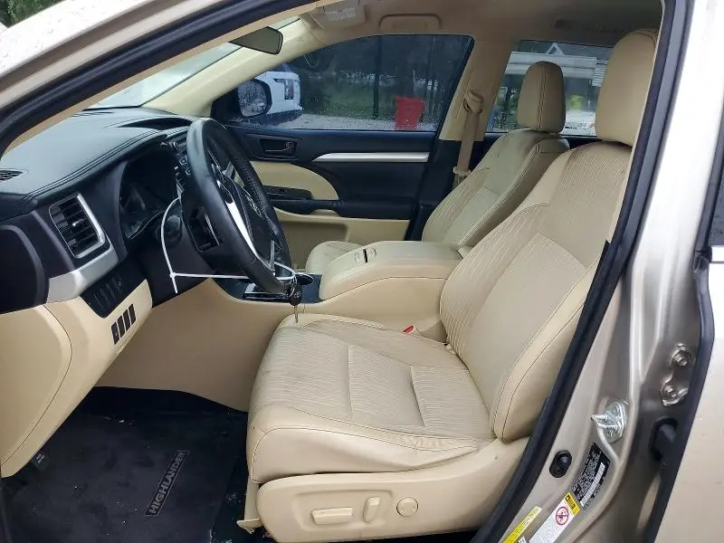 2014 TOYOTA HIGHLANDER LE PLUS  