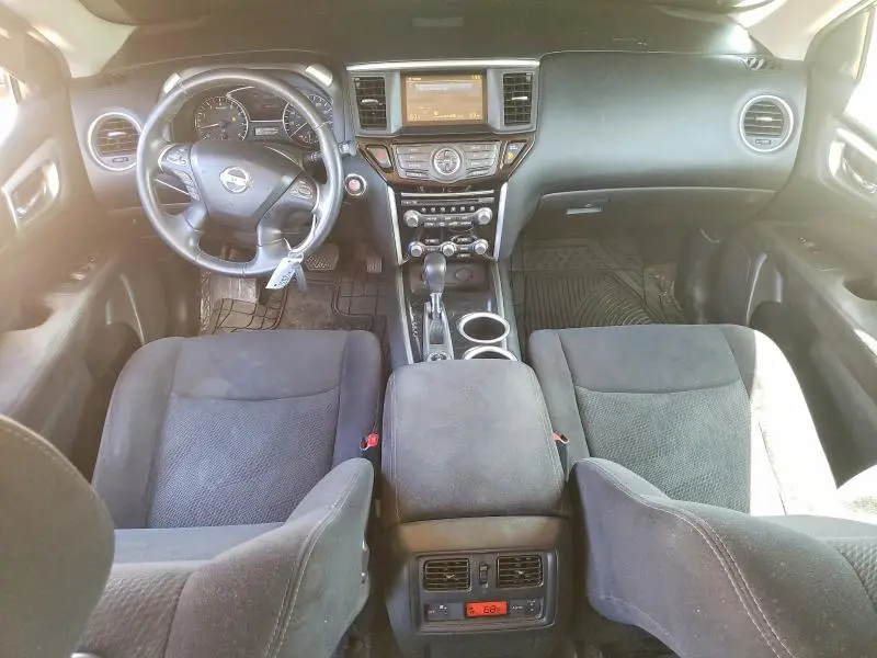 2015 NISSAN PATHFINDER SV  