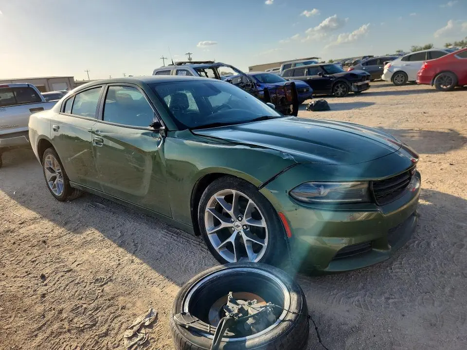 2022 DODGE CHARGER SXT  