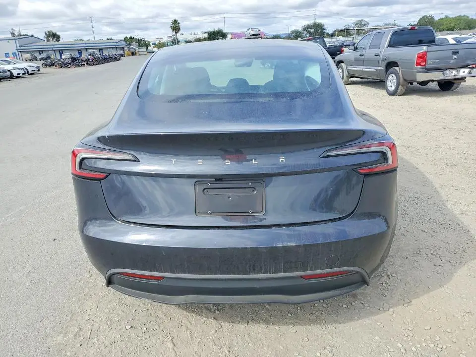 2025 TESLA MODEL 3   