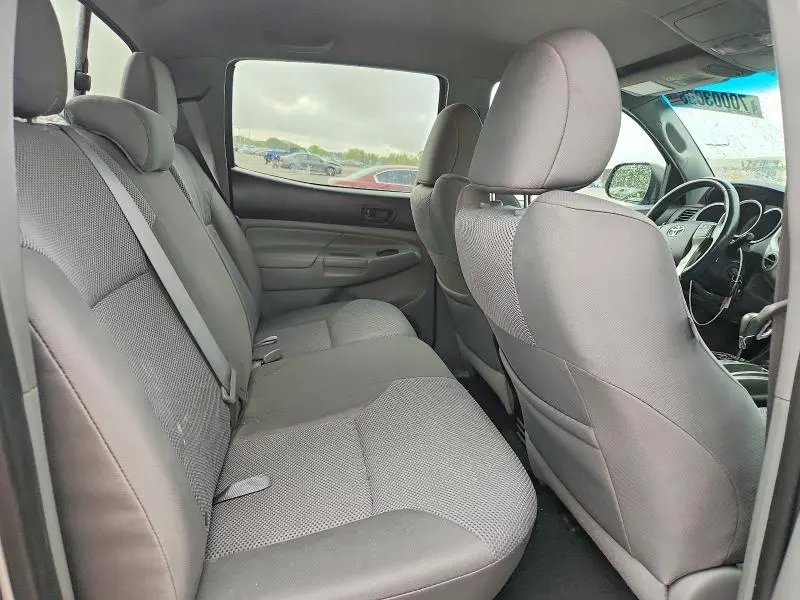 2013 TOYOTA TACOMA V6  