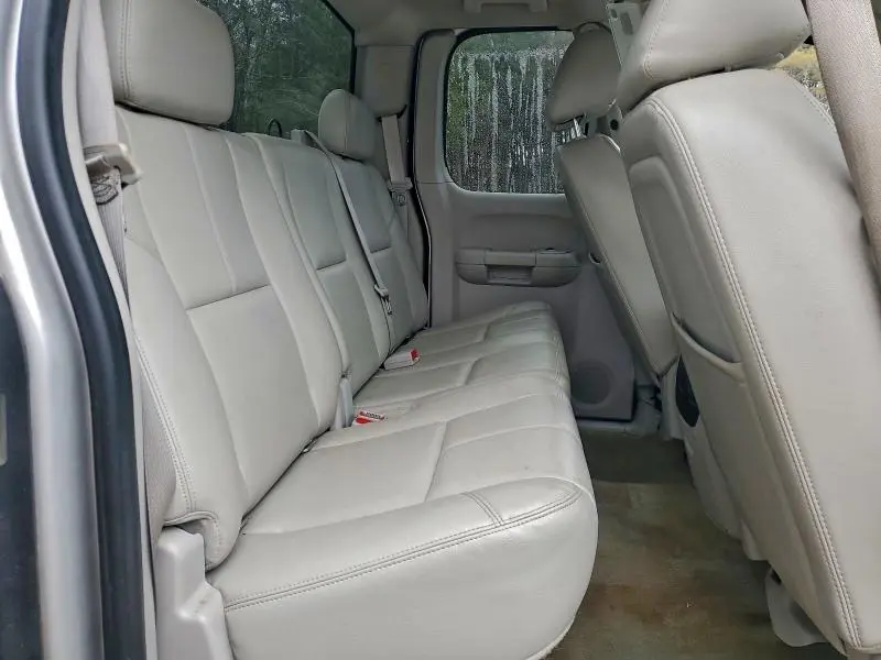 2010 CHEVROLET SILVERADO C1500 LTZ  