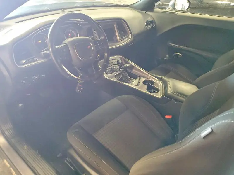 2022 DODGE CHALLENGER SXT  