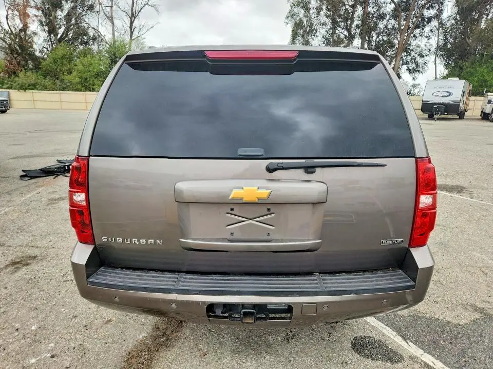 2012 CHEVROLET SUBURBAN C1500 LT  