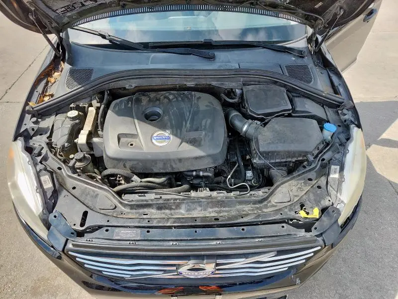 2015 VOLVO XC60 T5 PREMIER  