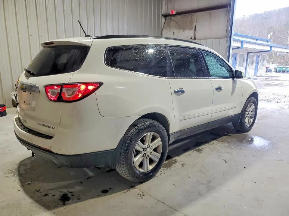 2014 CHEVROLET TRAVERSE LT  