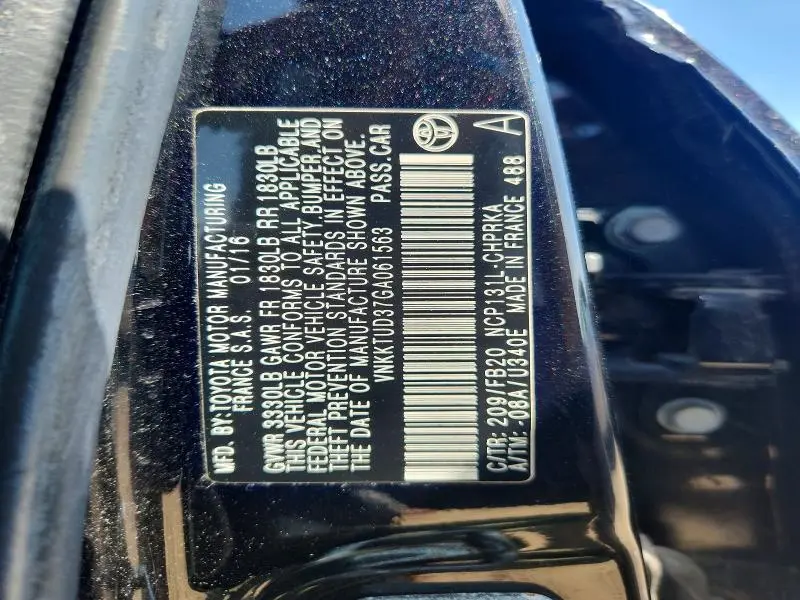 2016 TOYOTA YARIS 5-DOOR LE  
