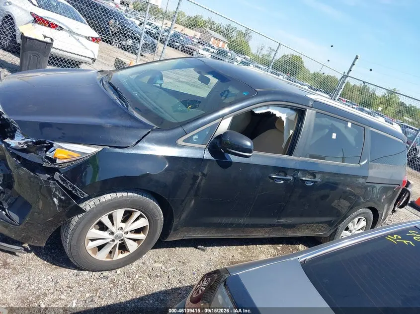 2016 KIA SEDONA LX