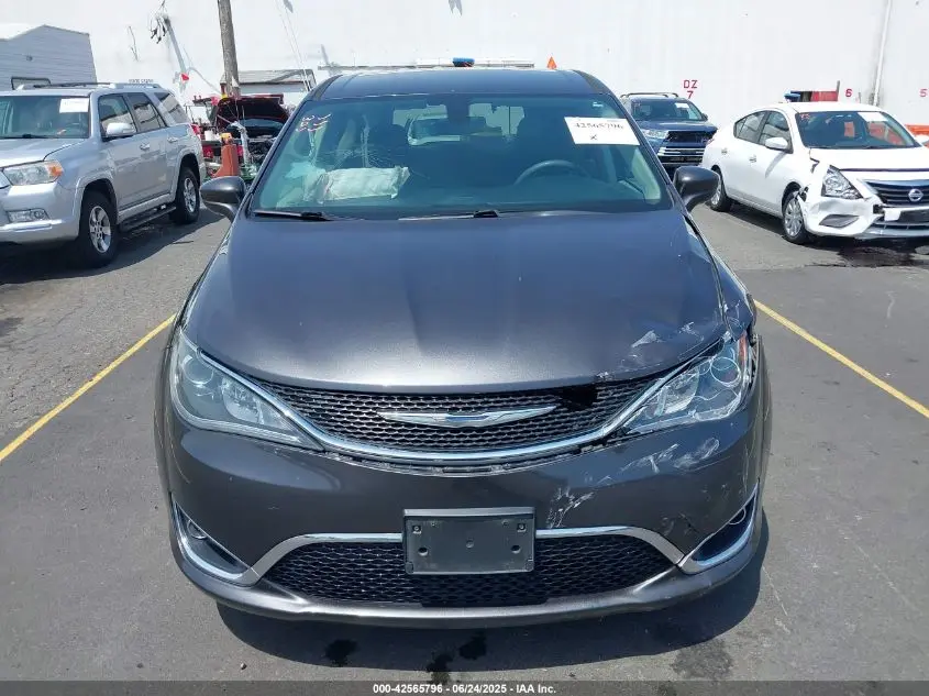 2018 CHRYSLER PACIFICA TOURING PLUS