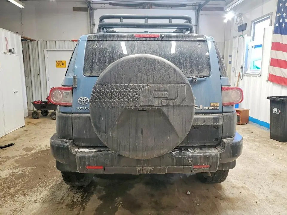 2014 TOYOTA FJ CRUISER BASE  