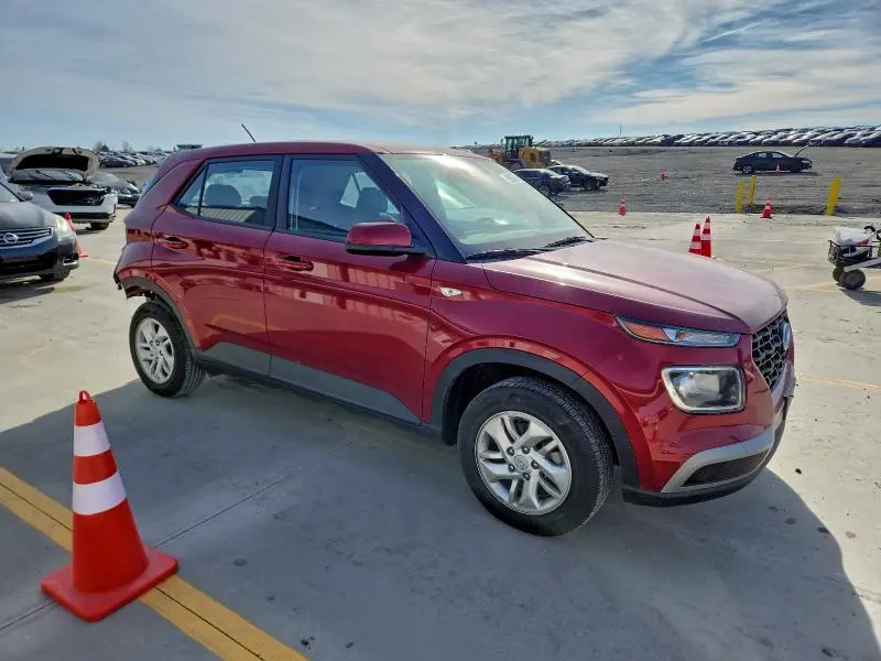 2025 HYUNDAI VENUE SE  