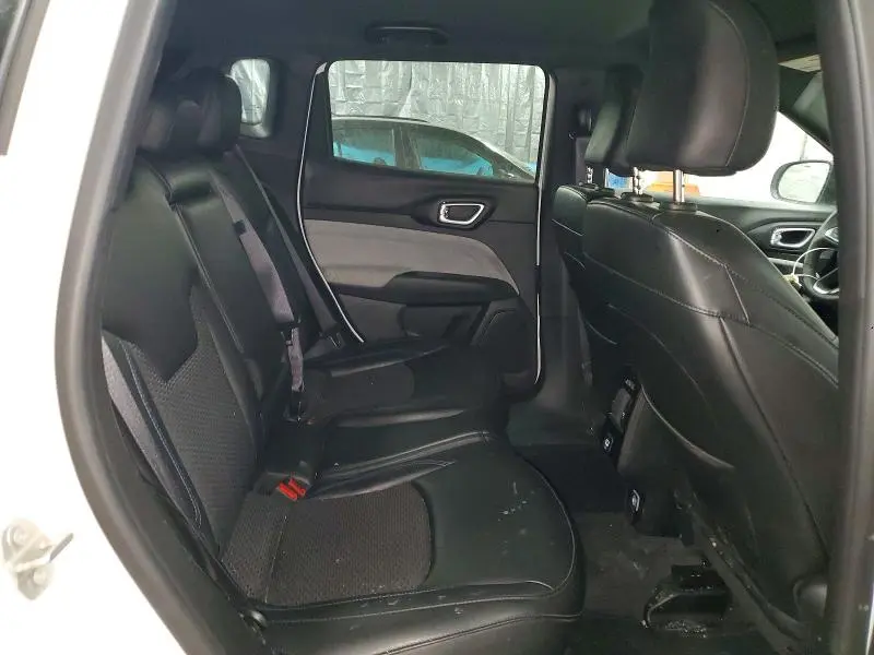 2023 JEEP COMPASS LATITUDE  