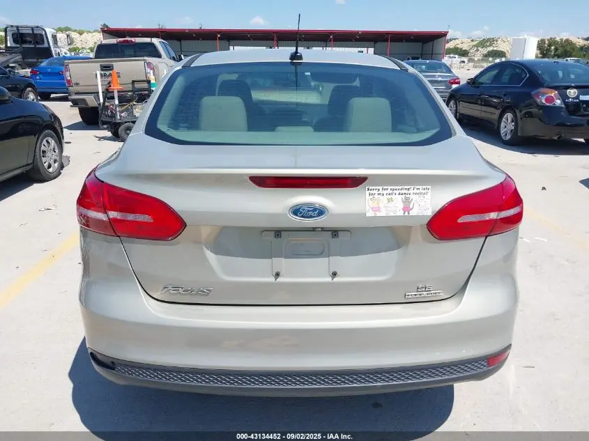 2015 FORD FOCUS SE