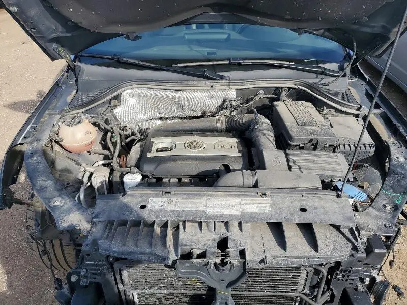 2013 VOLKSWAGEN TIGUAN S  