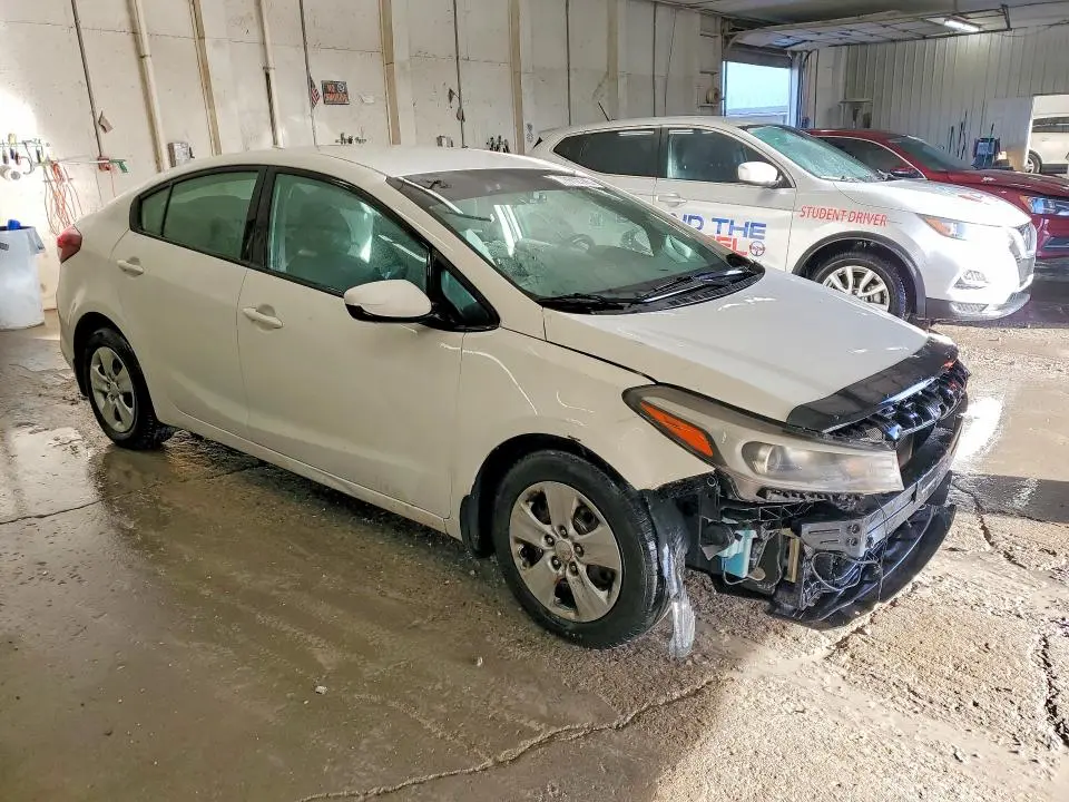 2018 KIA FORTE LX  