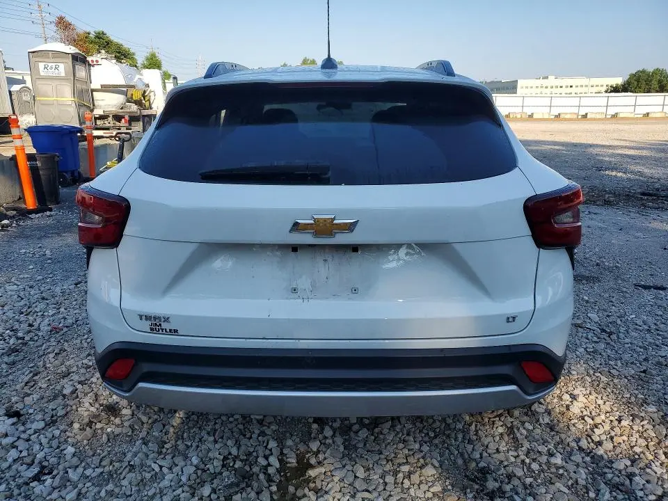 2025 CHEVROLET TRAX LT   