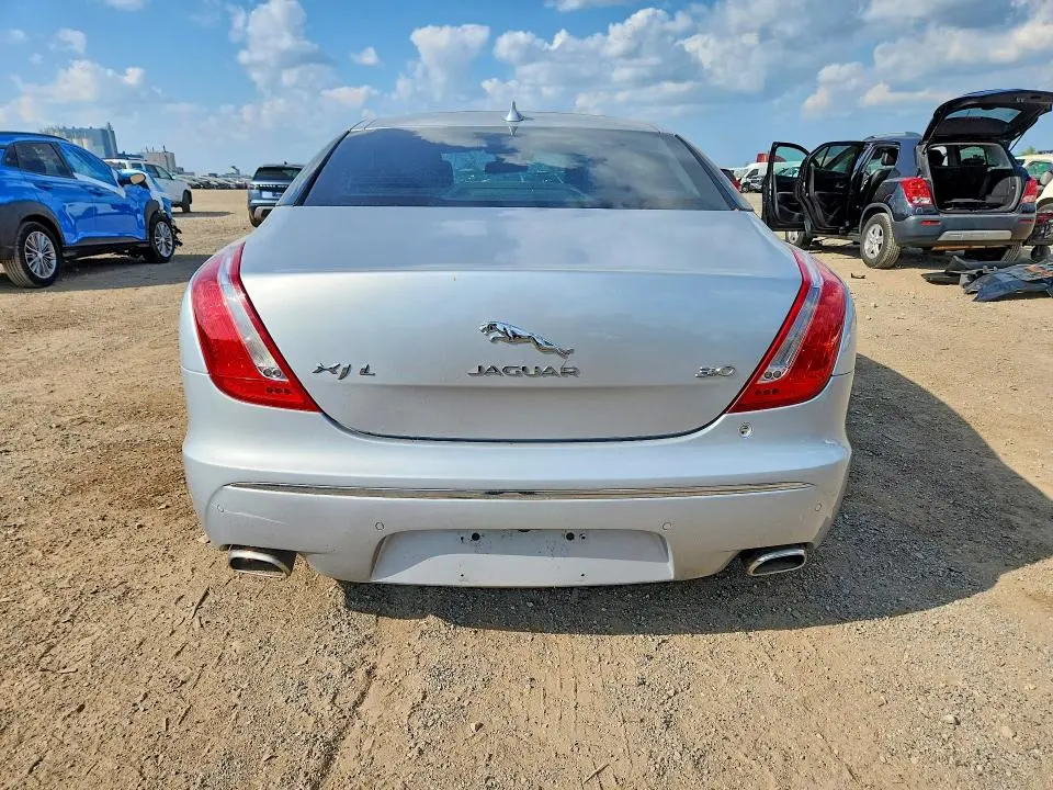 2014 JAGUAR XJL PORTFOLIO  