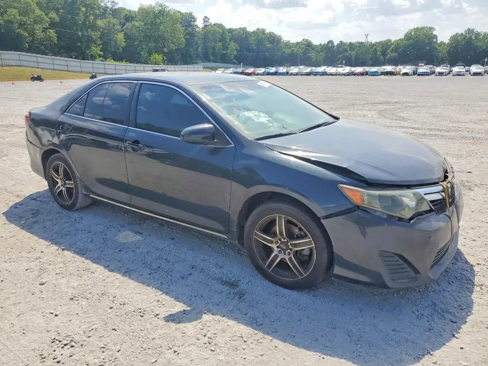 2014 TOYOTA CAMRY   