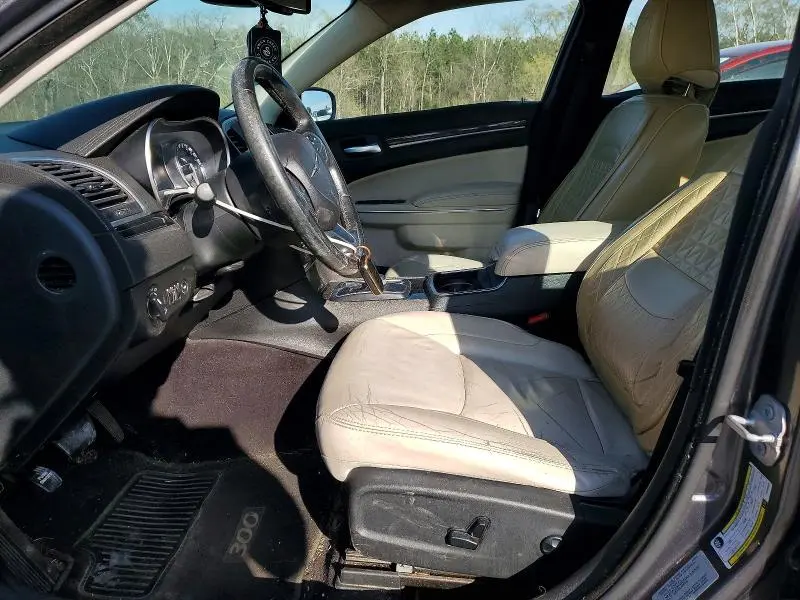 2017 CHRYSLER 300 LIMITED  